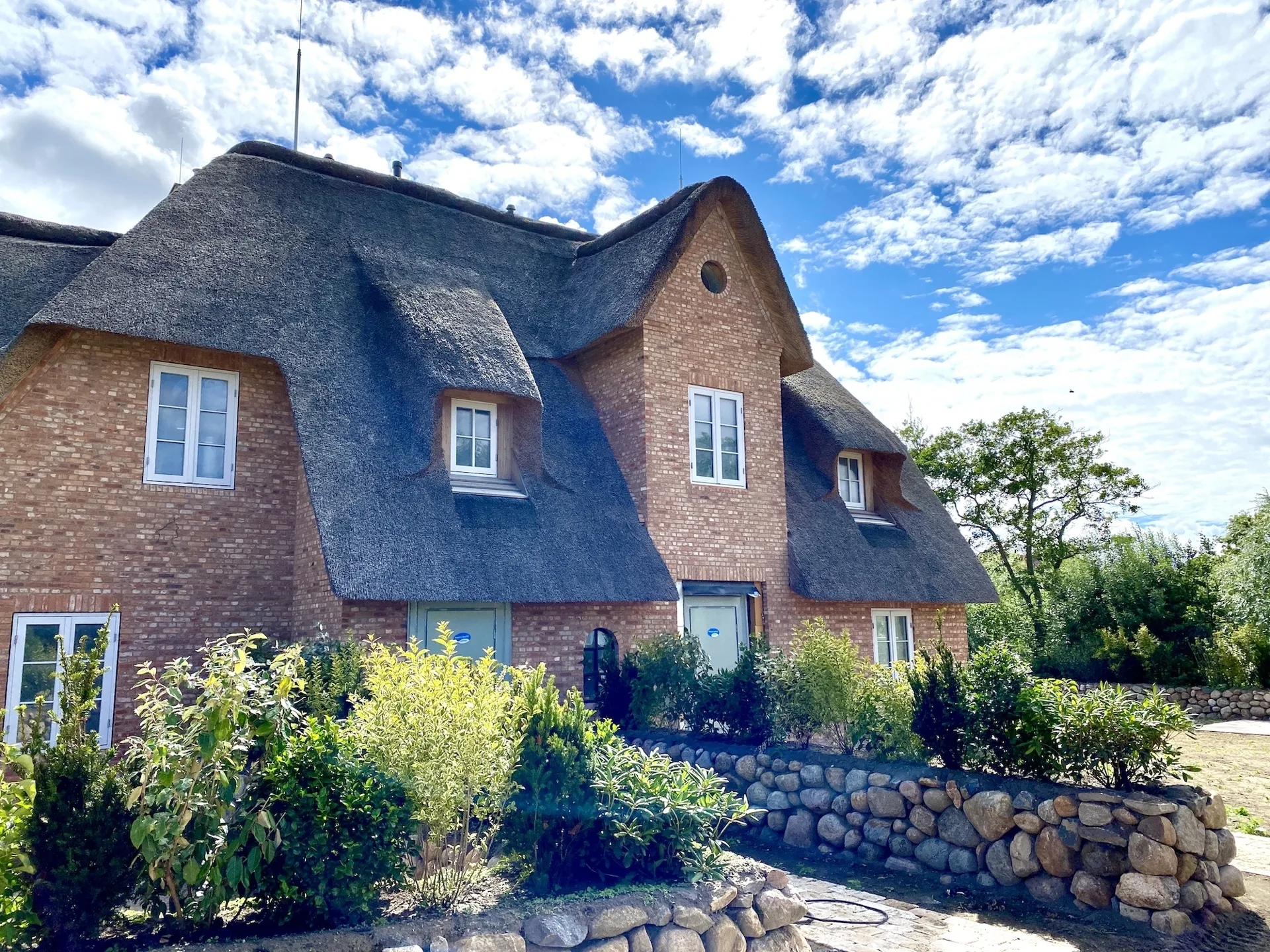 Bild - Doppelhaus unter Reet an den Archsumer Wiesen (Dauerwohnraum) -Reserviert-