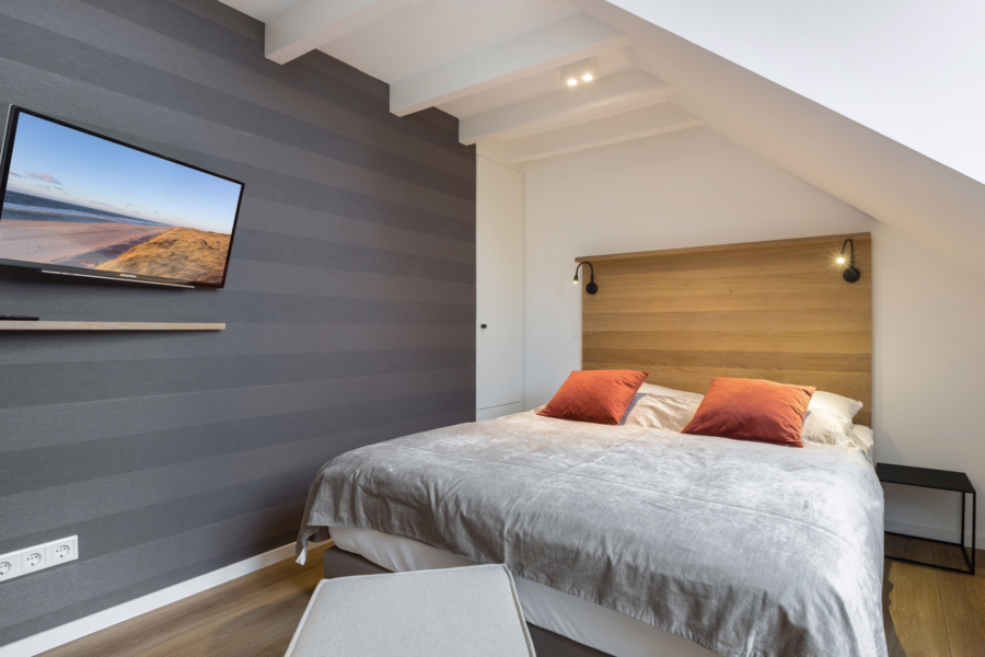 Bild - Stylische und exklusive Galeriewohnung mit Sauna, PKW-Stellplatz und Fahrstuhl in List