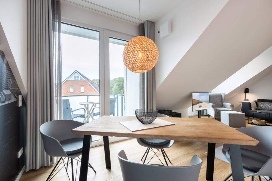 Bild - Stylische und exklusive Galeriewohnung mit Sauna, PKW-Stellplatz und Fahrstuhl in List