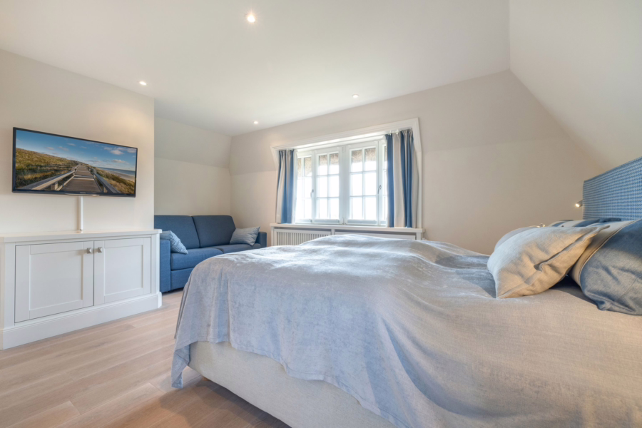 Bild - Charmantes Friesenhaus unter Reet mit einer Erdgarage am Keitumer Wattenmeer