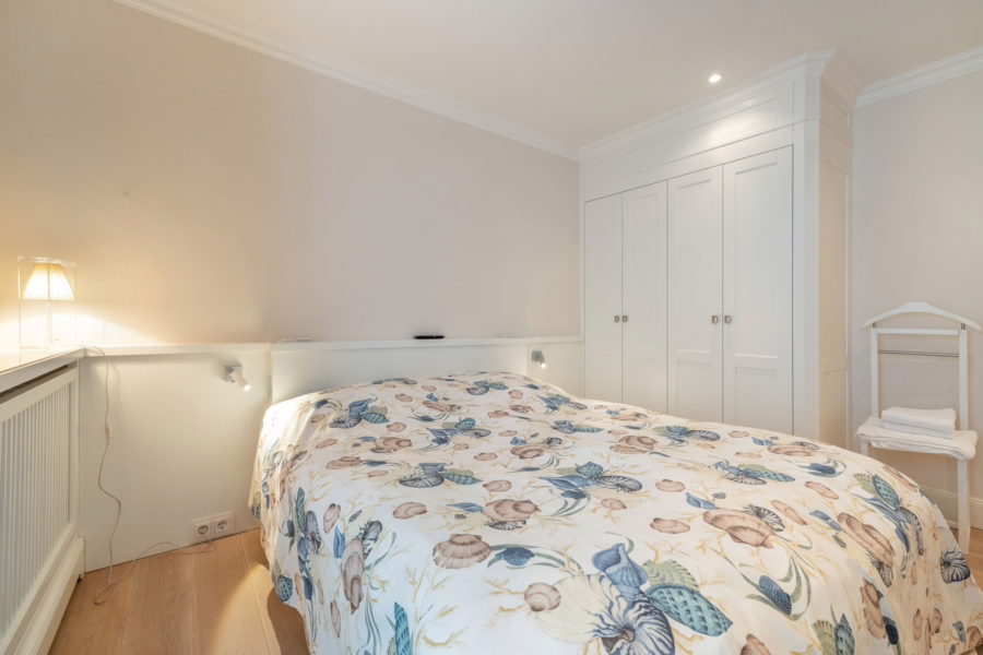 Bild - Charmantes Friesenhaus unter Reet mit einer Erdgarage am Keitumer Wattenmeer