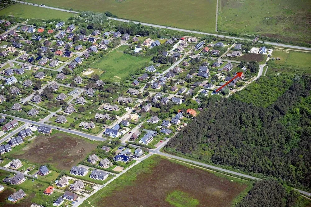 Luftbild - Hochwertige Neubau-Hausteile unter Reet in Wenningstedt – Noch 1 Einheit (Dauerwohnung) frei –