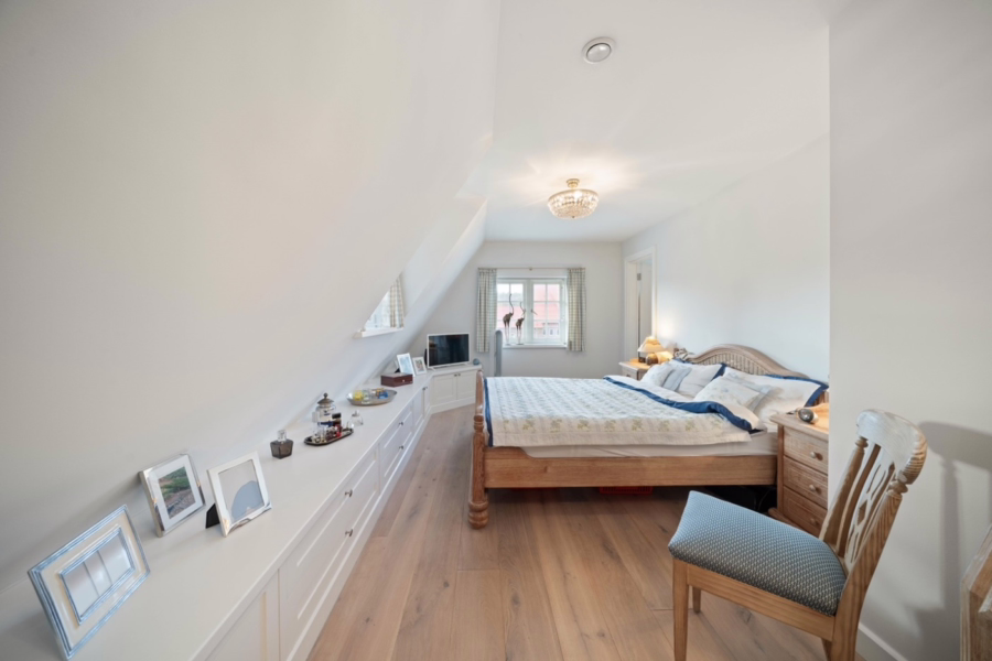 Bild - Genehmigtes Ferienhaus mit großem Garten in List