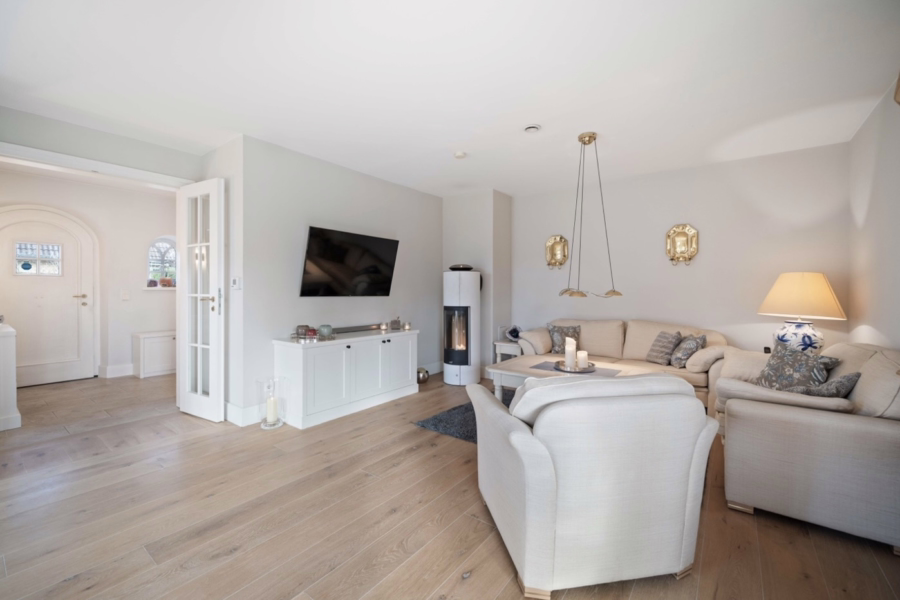 Bild - Genehmigtes Ferienhaus mit großem Garten in List