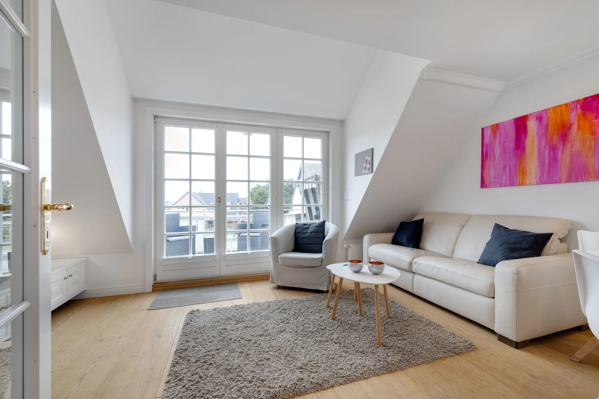 Bild - Aparte Obergeschosswohnung mit Kamin in toller Lage in Wenningstedt