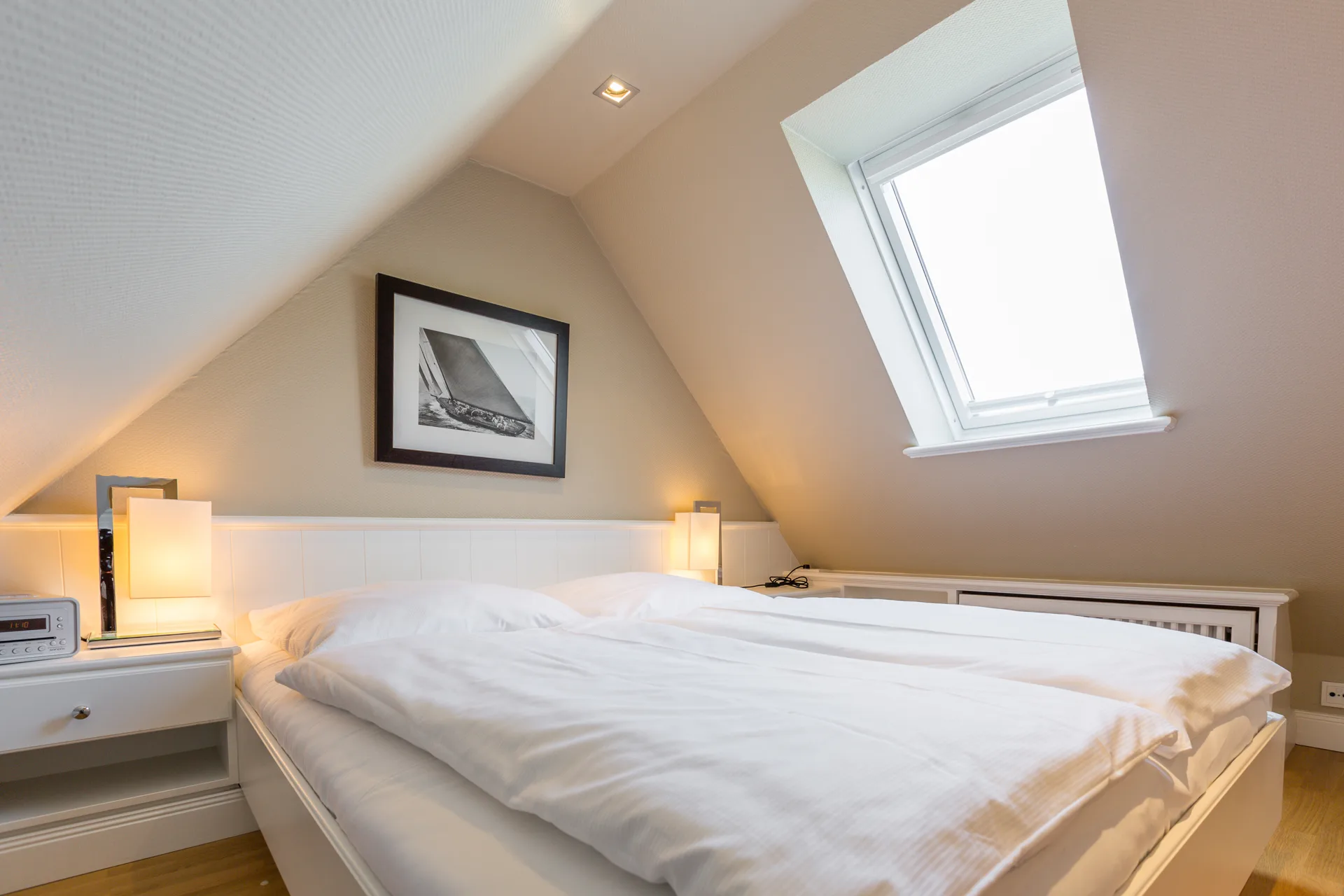 Bild - Hochwertige Dachgeschosswohnung in strandnaher Lage von Westerland