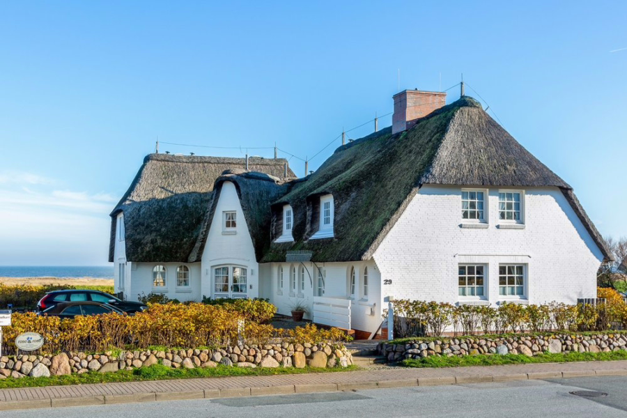 Bild - Schöne Erdgeschosswohnung unter Reet mit Blick über das Wattenmeer