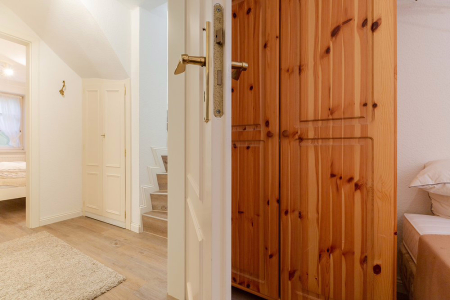 Bild - Schöne Erdgeschosswohnung unter Reet mit Blick über das Wattenmeer