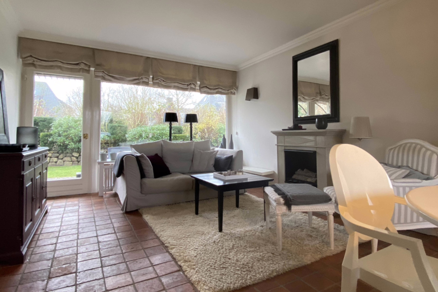 25 - Gepflegte Doppelhaushälfte unter Reet in ruhiger Lage von Archsum