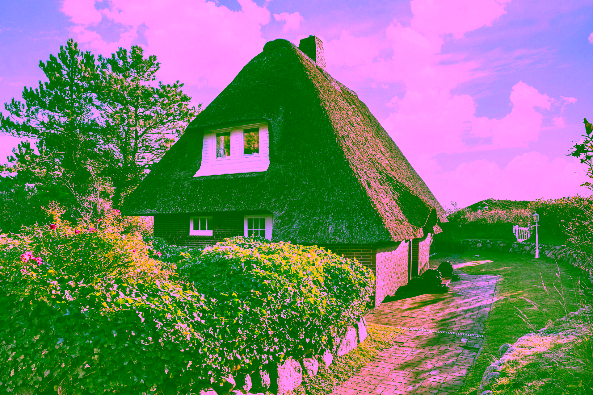 Freistehendes Einzelhaus unter Reet auf Erbpacht-Grundstück in der Westerheide mit Meerblick - Bild (17357)