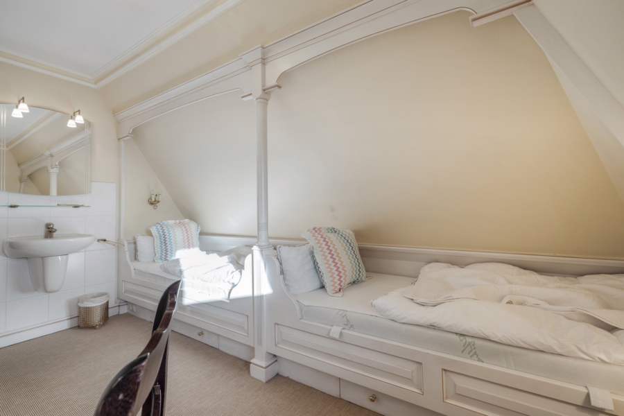 Bild - Freistehendes Einzelhaus unter Reet auf Erbpacht-Grundstück in der Westerheide mit Meerblick