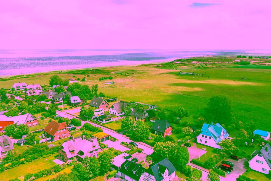 Bild - Baugrundstück mit tollem Blick auf das Morsumer Kliff mit Altsubstanz
