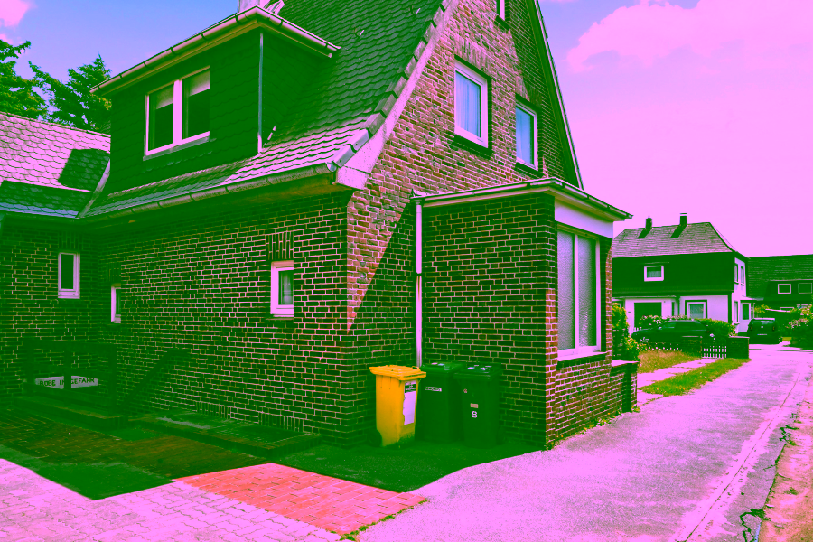 Bild - Doppelhaushälfte mit dem Charme eines Einzelhauses – inklusive Garage in strandnaher Lage