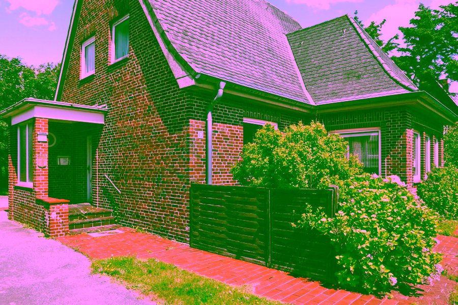 Bild - Doppelhaushälfte mit dem Charme eines Einzelhauses – inklusive Garage in strandnaher Lage