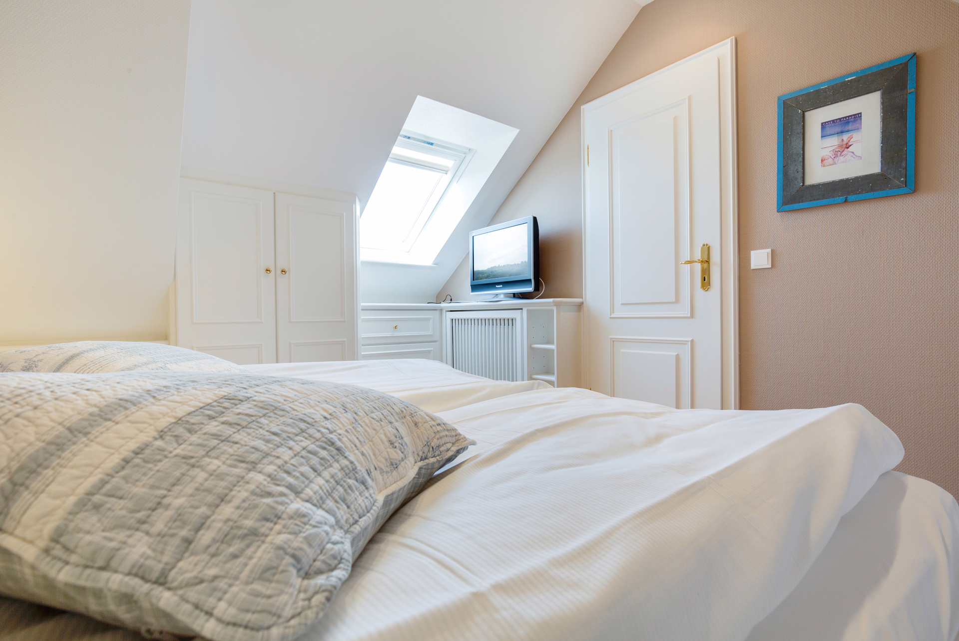 Bild - Charmante und helle Obergeschosswohnung mit Balkon in zentraler Lage von Wenningstedt