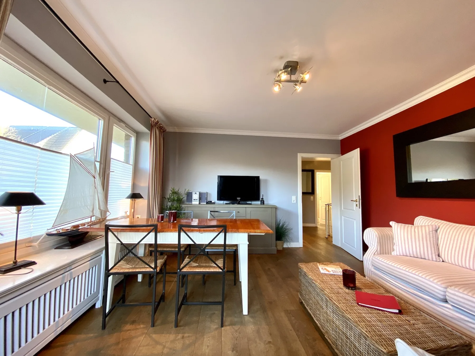 Bild - Renovierte Erdgeschosswohnung in wiesennaher Lage von Wenningstedt