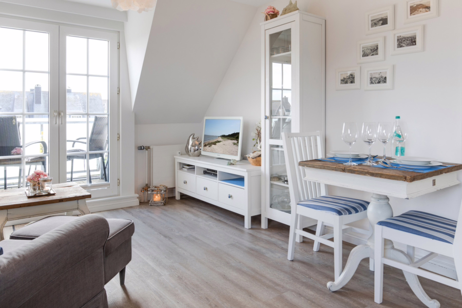 Bild - Sehr schöne Wohnung mit Südbalkon in Strandnähe