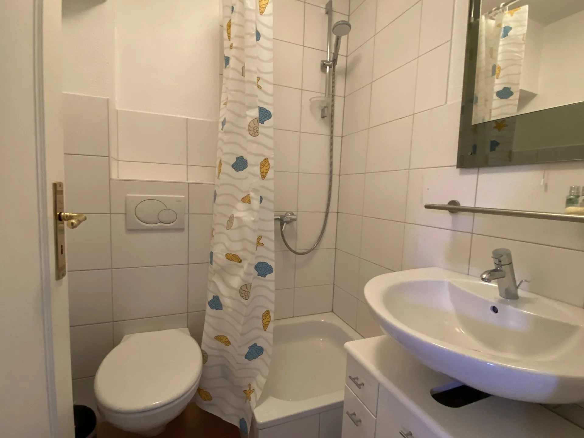 Bild - Erdgeschosswohnung unter Reet in strandnaher Lage von Westerland