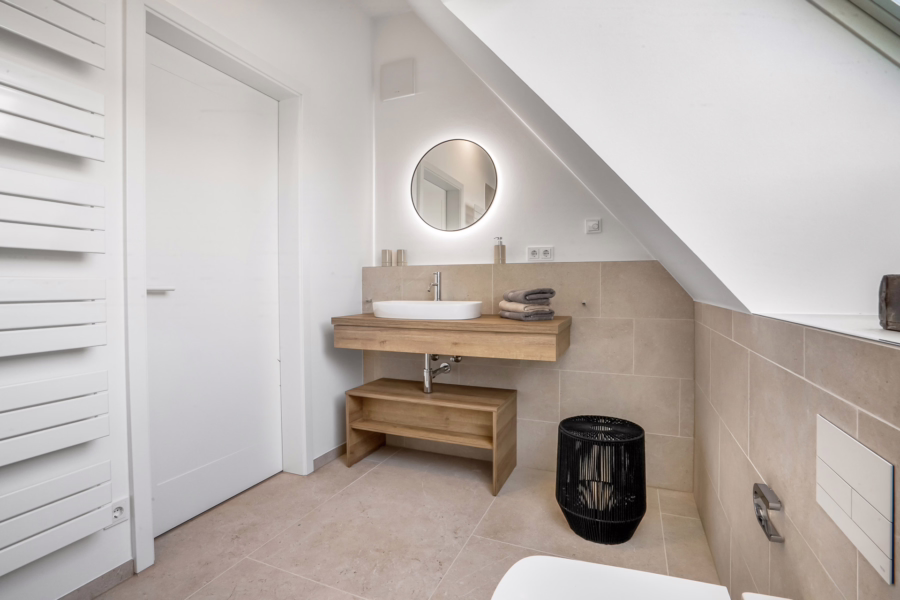 Bild - Halber Deich – F26 Modernes Küstenidyll unter Reet im Dünenpark List auf Sylt