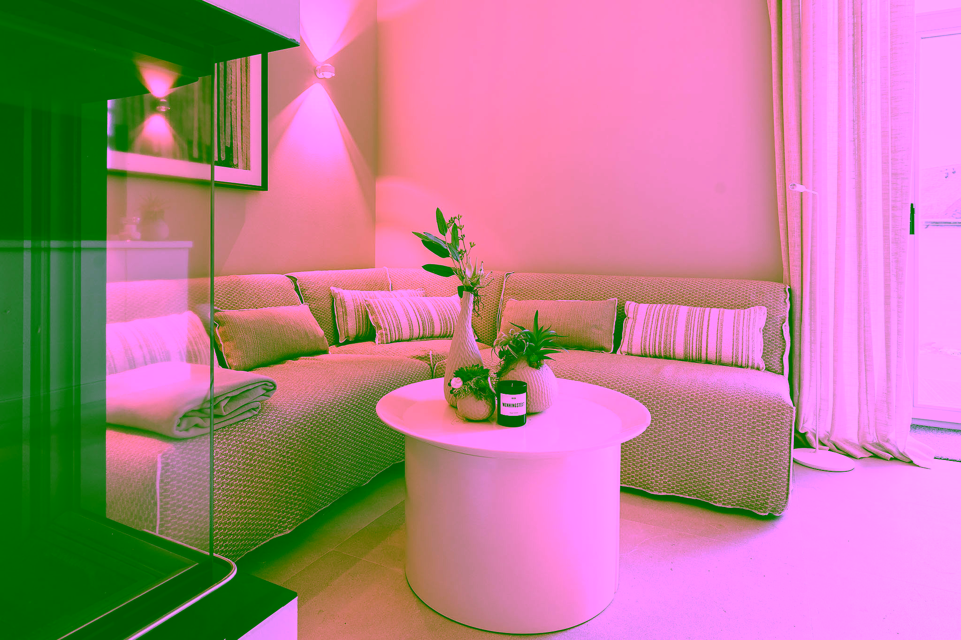 Kernsanierte Bäderstilvilla mit Ferienhausteilen in Strandnähe und bestechenden Deckenhöhen - Bild (17763)