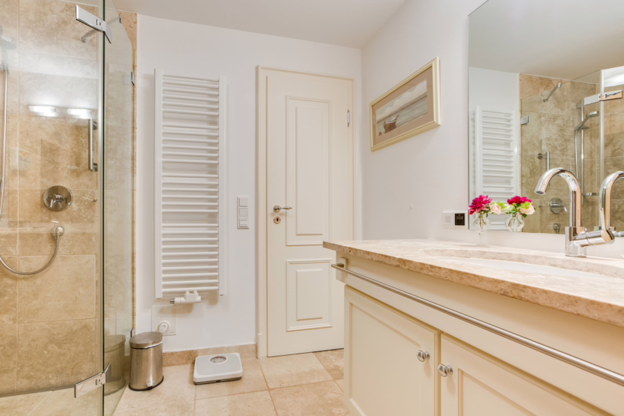 Bild - Reethaushälfte in begehrter Lage zwischen Strand und Dorfteich