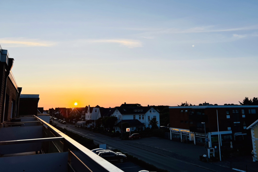 Bild - Stilvolle 1-Zimmerwohnung mit Balkon in Dorfteichnähe