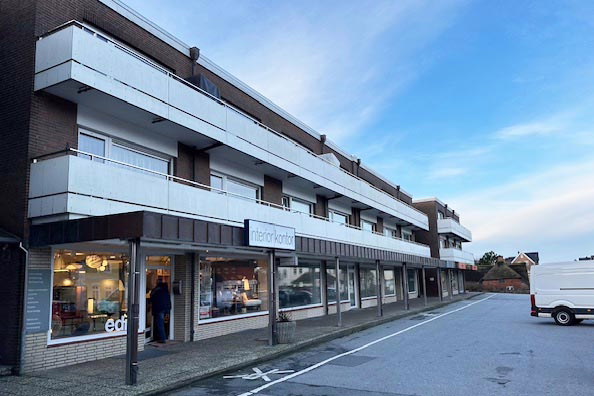 Bild - Stilvolle 1-Zimmerwohnung mit Balkon in Dorfteichnähe