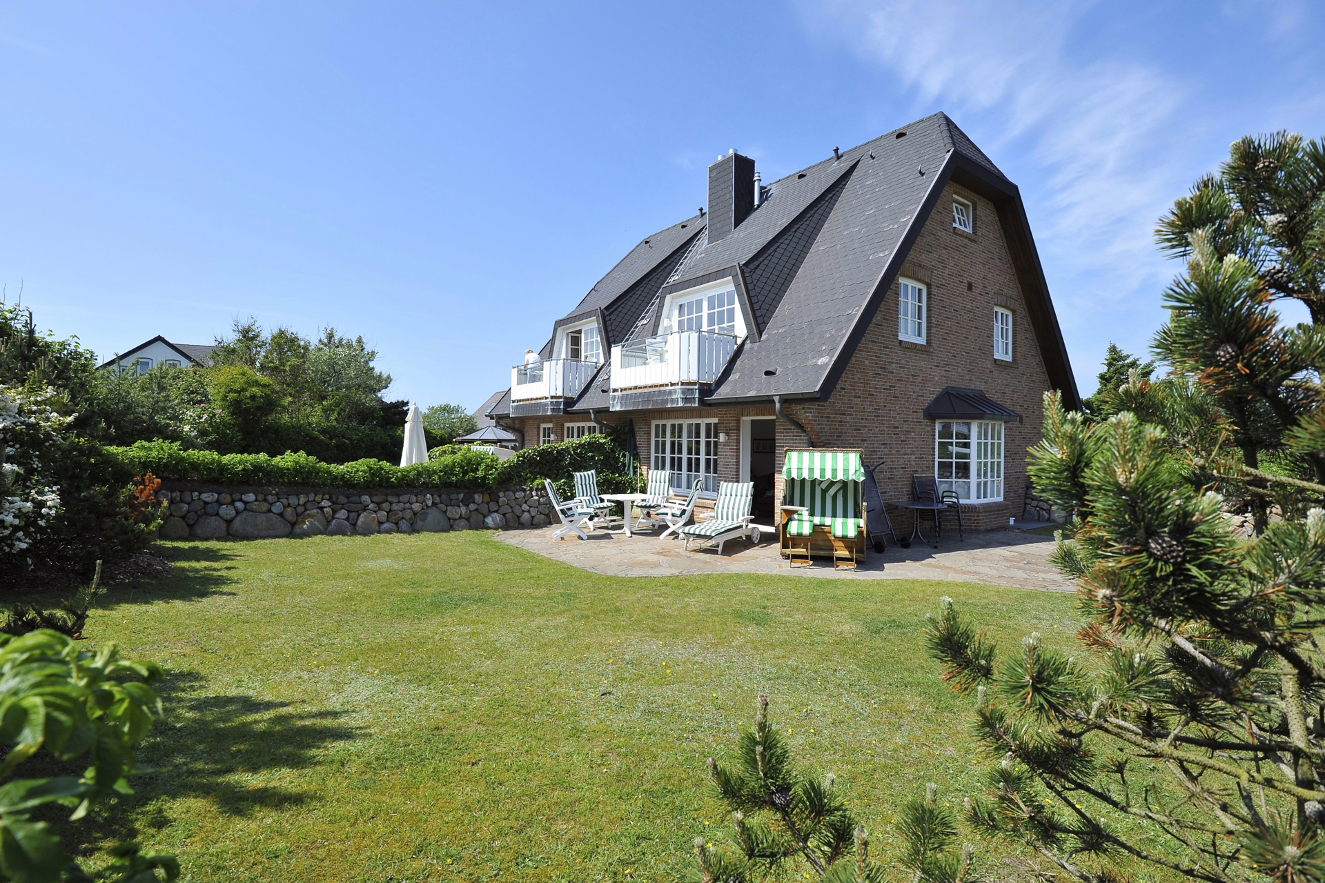 Bild - Schöne Wohnungen in strandnaher Lage von Wenningstedt