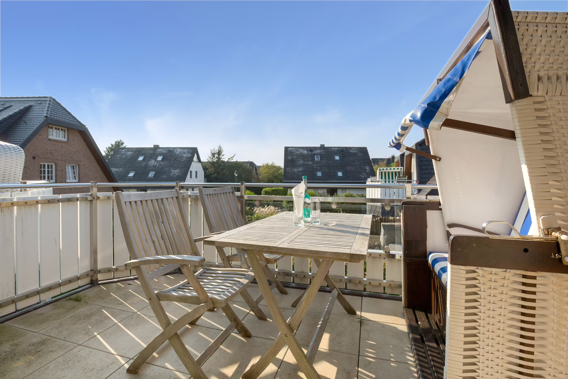 Bild - Charmante und helle Obergeschosswohnung mit Balkon in zentraler Lage von Wenningstedt