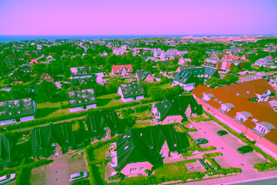 Bild - Charmante und helle Obergeschosswohnung mit Balkon in zentraler Lage von Wenningstedt