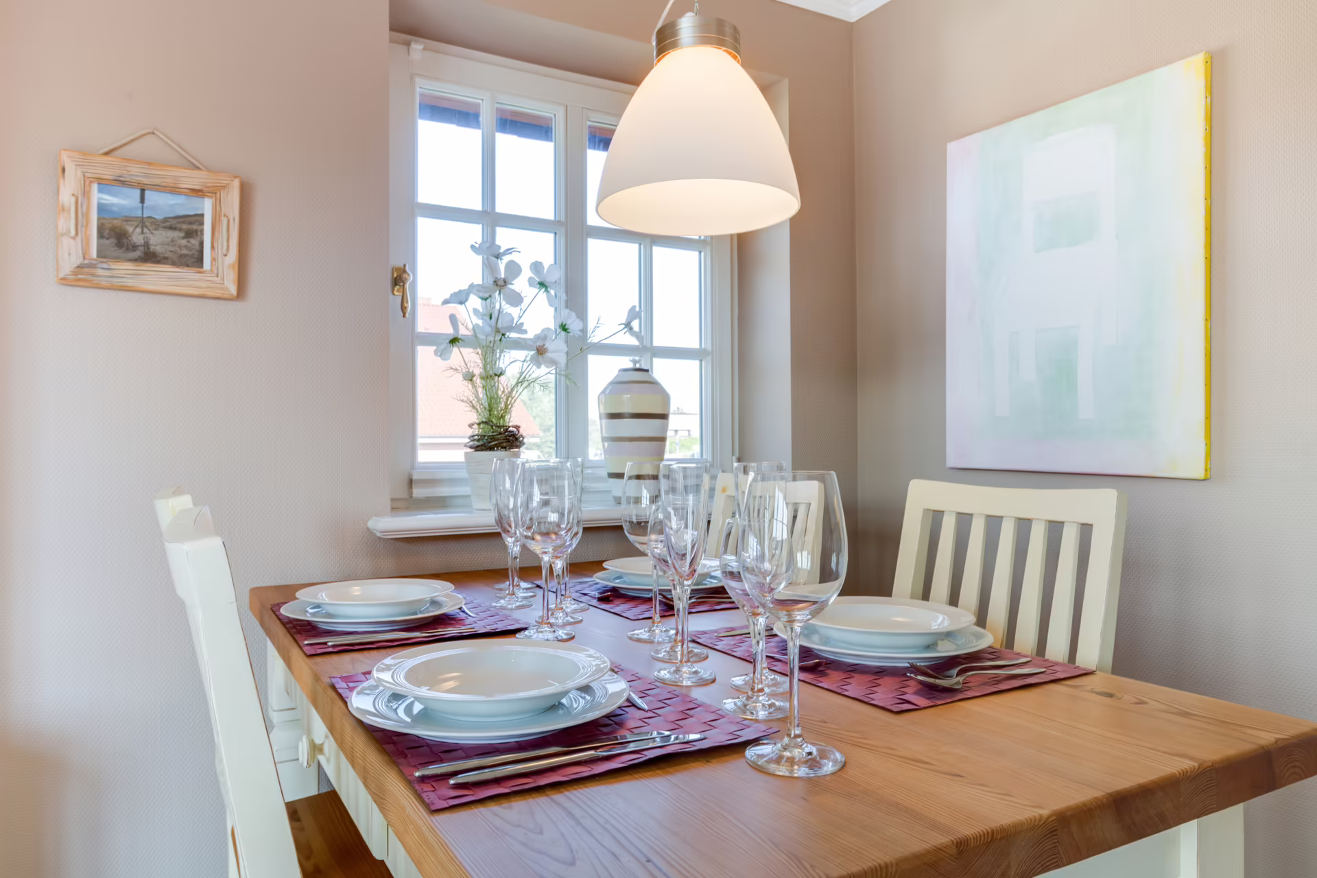 Bild - Charmante und helle Obergeschosswohnung mit Balkon in zentraler Lage von Wenningstedt