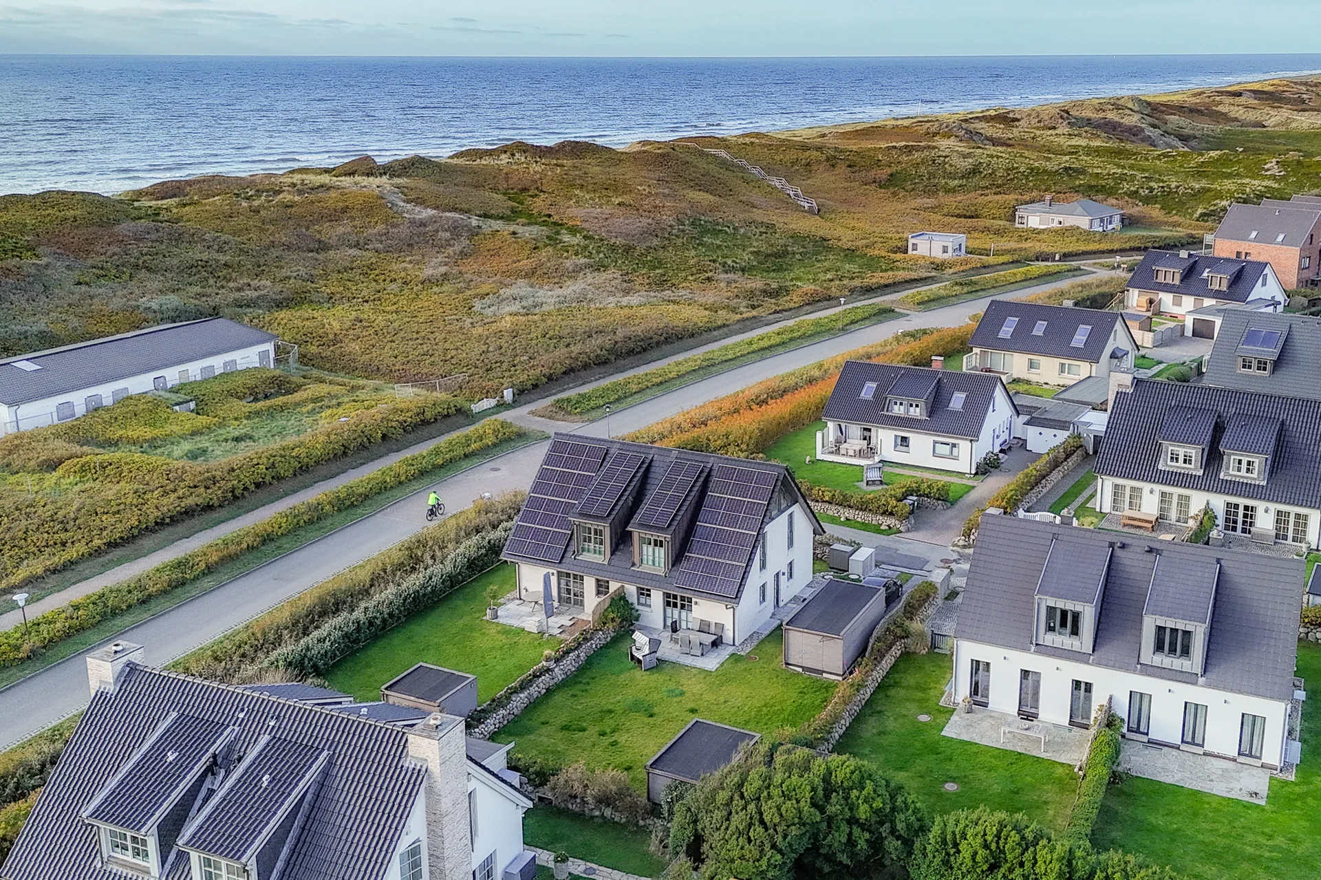 Bild - Genehmigtes Ferienhaus nur ein Steinwurf vom Weststrand in Rantum entfernt