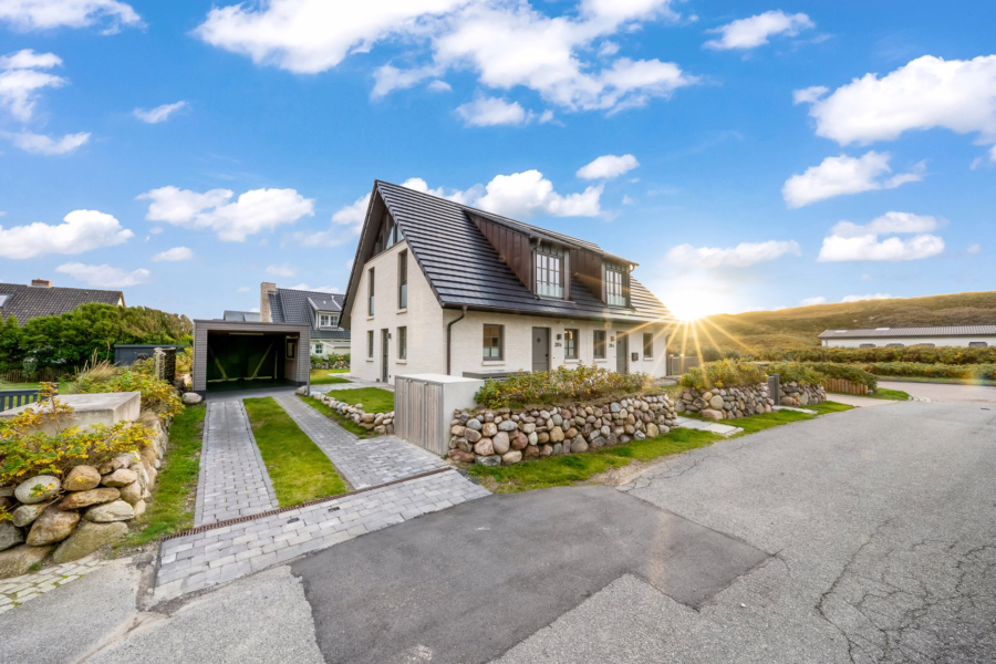 Bild - Genehmigtes Ferienhaus nur ein Steinwurf vom Weststrand in Rantum entfernt