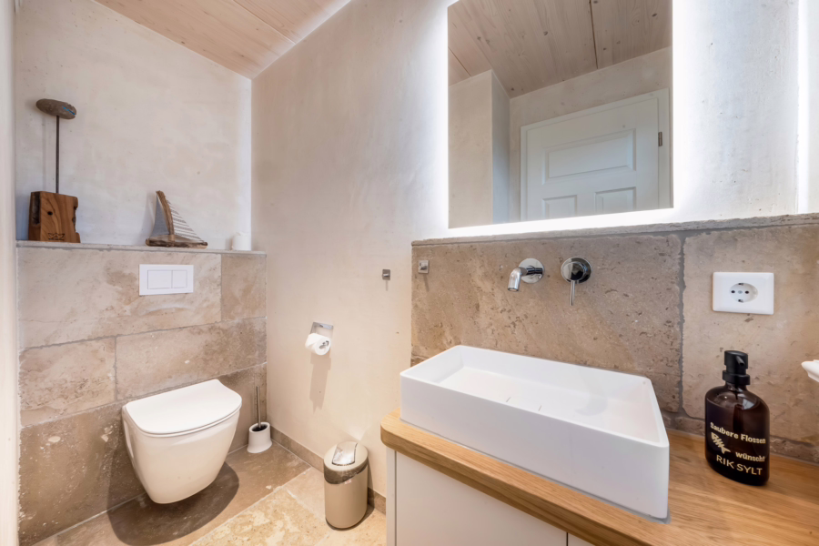 Bild - Genehmigtes Ferienhaus nur ein Steinwurf vom Weststrand in Rantum entfernt