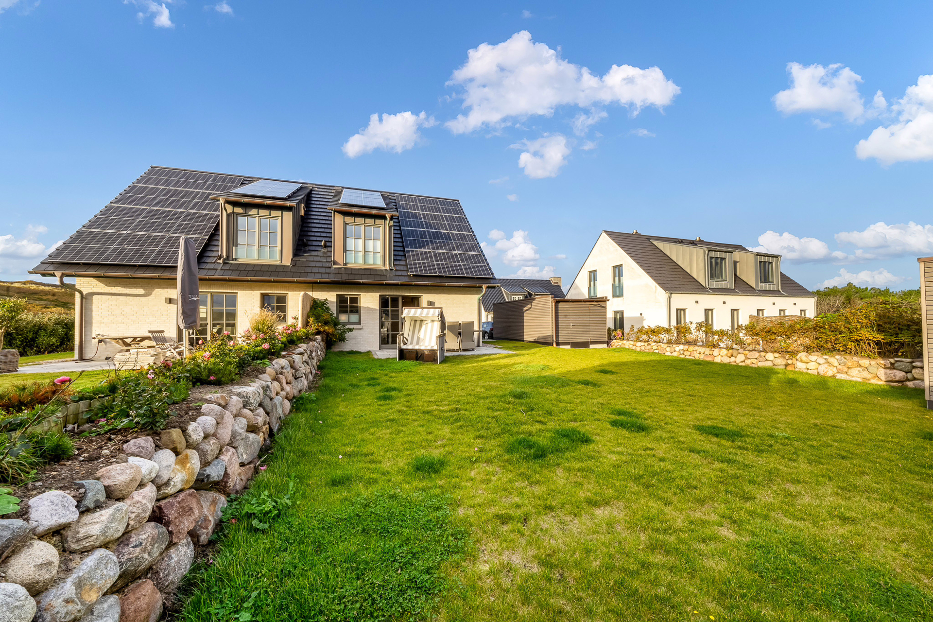Bild - Genehmigtes Ferienhaus nur ein Steinwurf vom Weststrand in Rantum entfernt