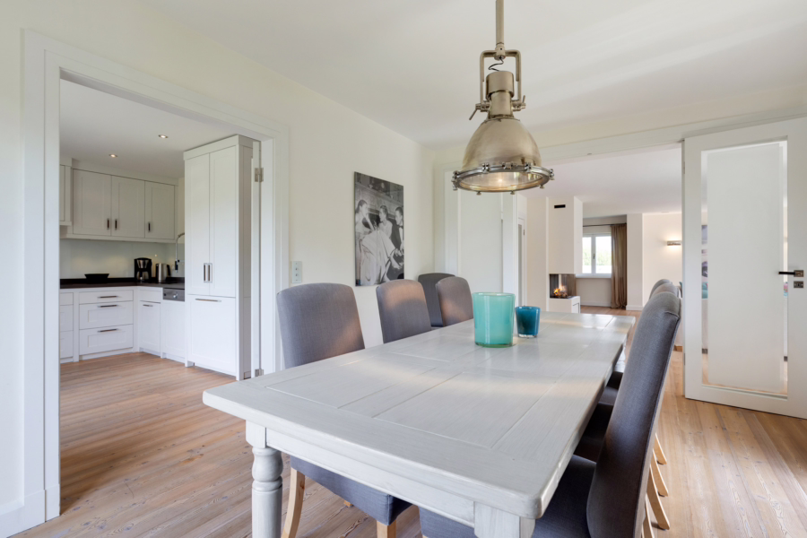 Bild - Schickes Einfamilienhaus am Dorfteich