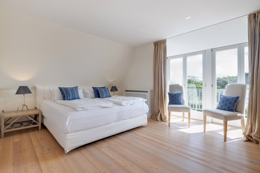 Bild - Schickes Einfamilienhaus am Dorfteich