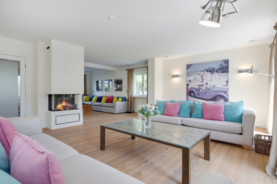 Bild - Schickes Einfamilienhaus am Dorfteich