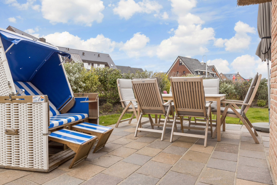 Bild - Exklusives Wohnen unter Reet direkt hinter den Dünen (DW)