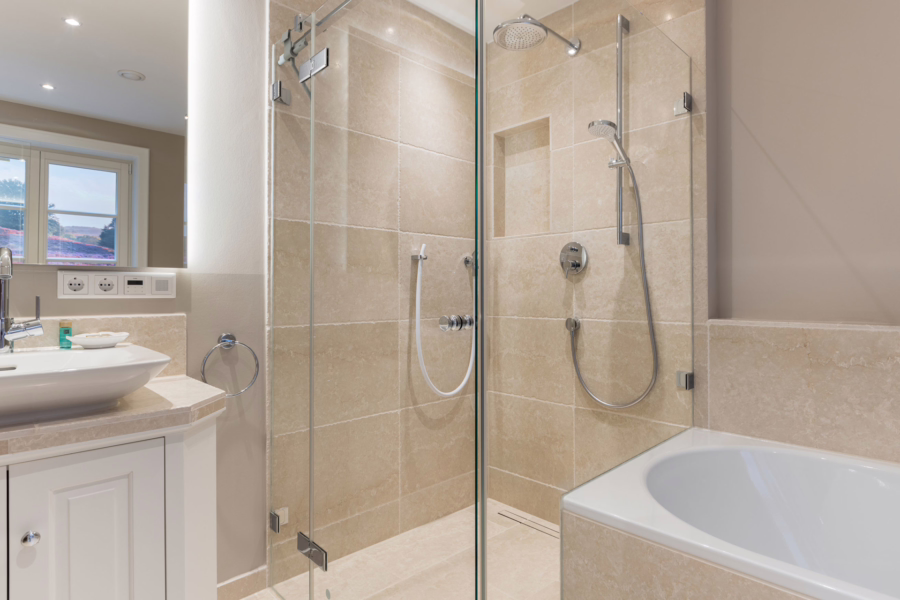 Bild - Exklusives Wohnen unter Reet direkt hinter den Dünen (DW)