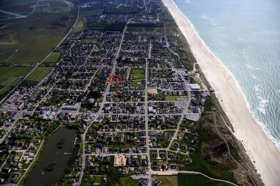 Bild - -Noch 1 Einheit frei- Neubau-Hausteil unter Reet in strandnaher Lage von Wenningstedt