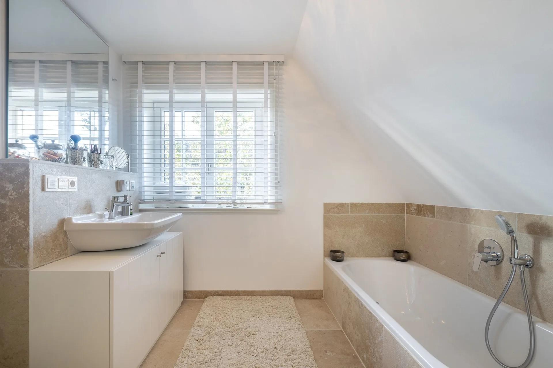 Bild - Apartes Einfamilienhaus im Dorfkern von List (Dauerwohnen)