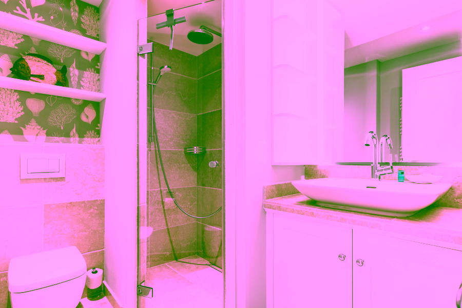 Bild - Exklusives Wohnen unter Reet direkt am Strand