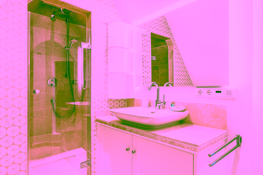 Bild - Exklusives Wohnen unter Reet direkt am Strand