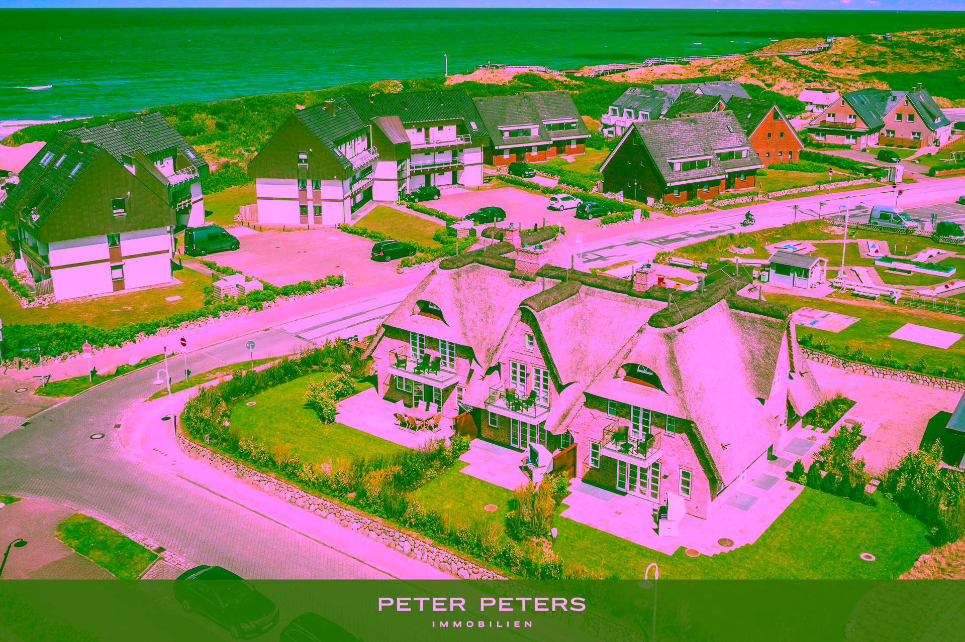 Exklusives Wohnen unter Reet direkt am Strand, 25996 Wenningstedt, Reihenmittelhaus