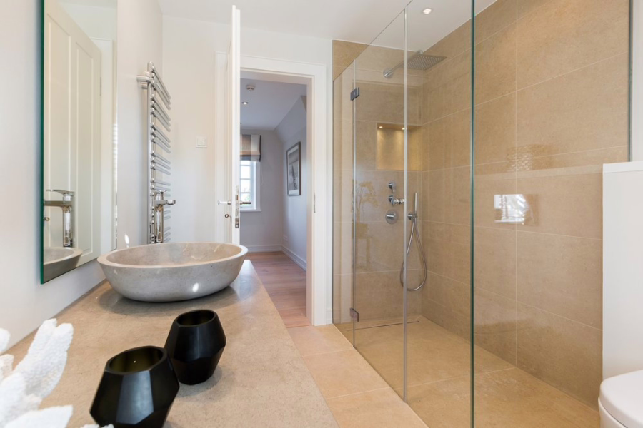 Bild - Reetgedeckte, hochwertige Neubauhaushälften in Dorflage von Kampen