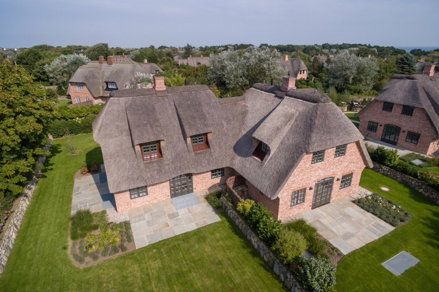 Bild - Reetgedeckte, hochwertige Neubauhaushälften in Dorflage von Kampen