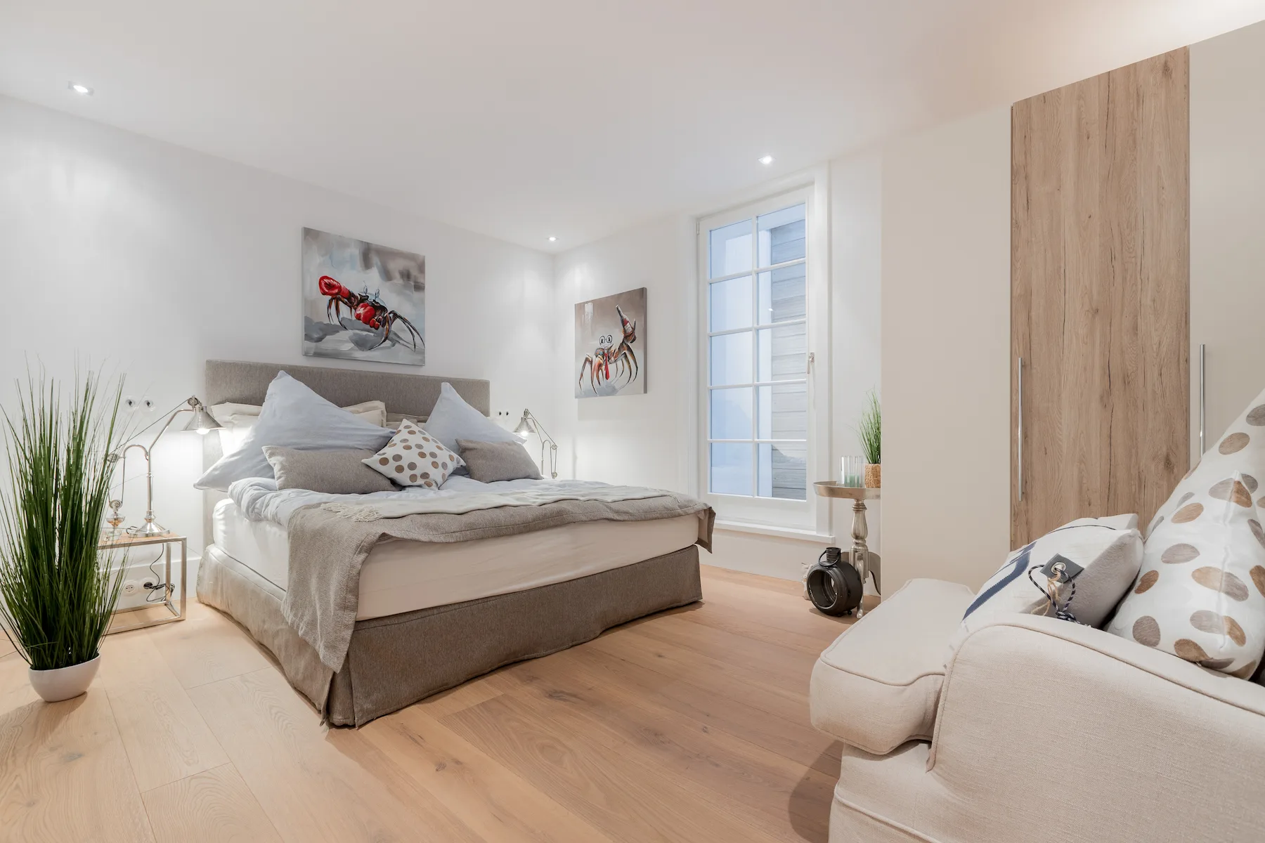 Bild - Neuwertige Reethaushälfte mit großen Südgarten an den Wenningstedter Wiesen -Dauerwohnung-