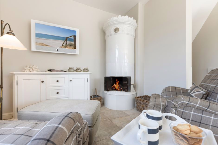 Bild - Reethaushälfte in begehrter Lage zwischen Strand und Dorfteich