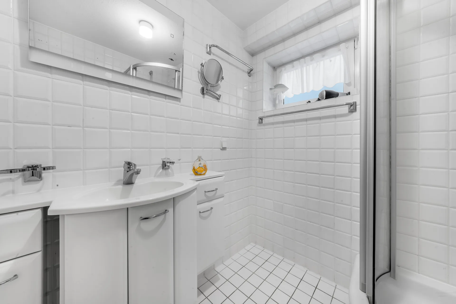 Bild - Gemütliche zwei Zimmer Wohnung mit Terrasse in Wenningstedt